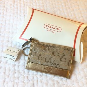 *NWT* Coach Keychain Wallet